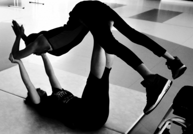 Pod Parapletem - Acroyoga